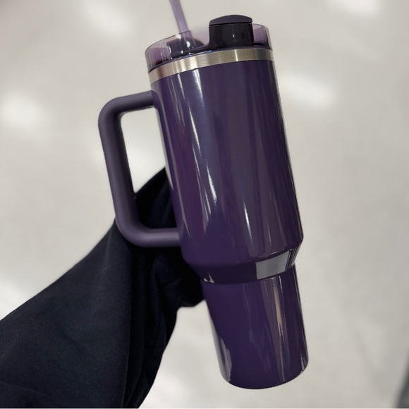 Stanley + Starbucks Plum Purple Tumbler 40oz 2026 Target Exclusive NWT - Picture 3 of 5